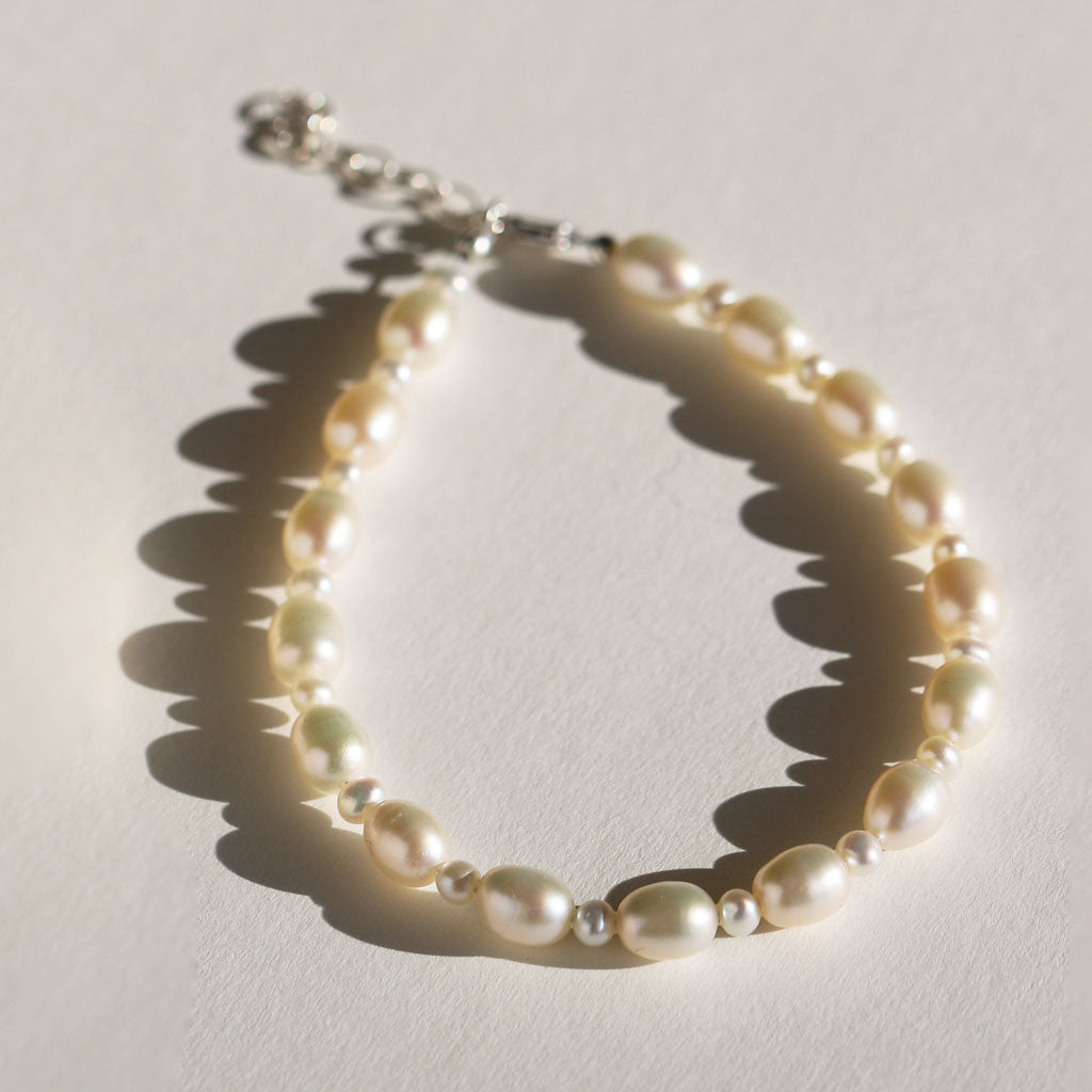 Wave Pearl Bracelet